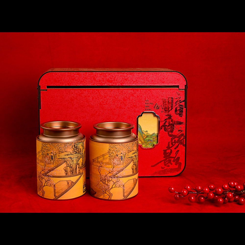 Corporate Gifts paper tube packaging application